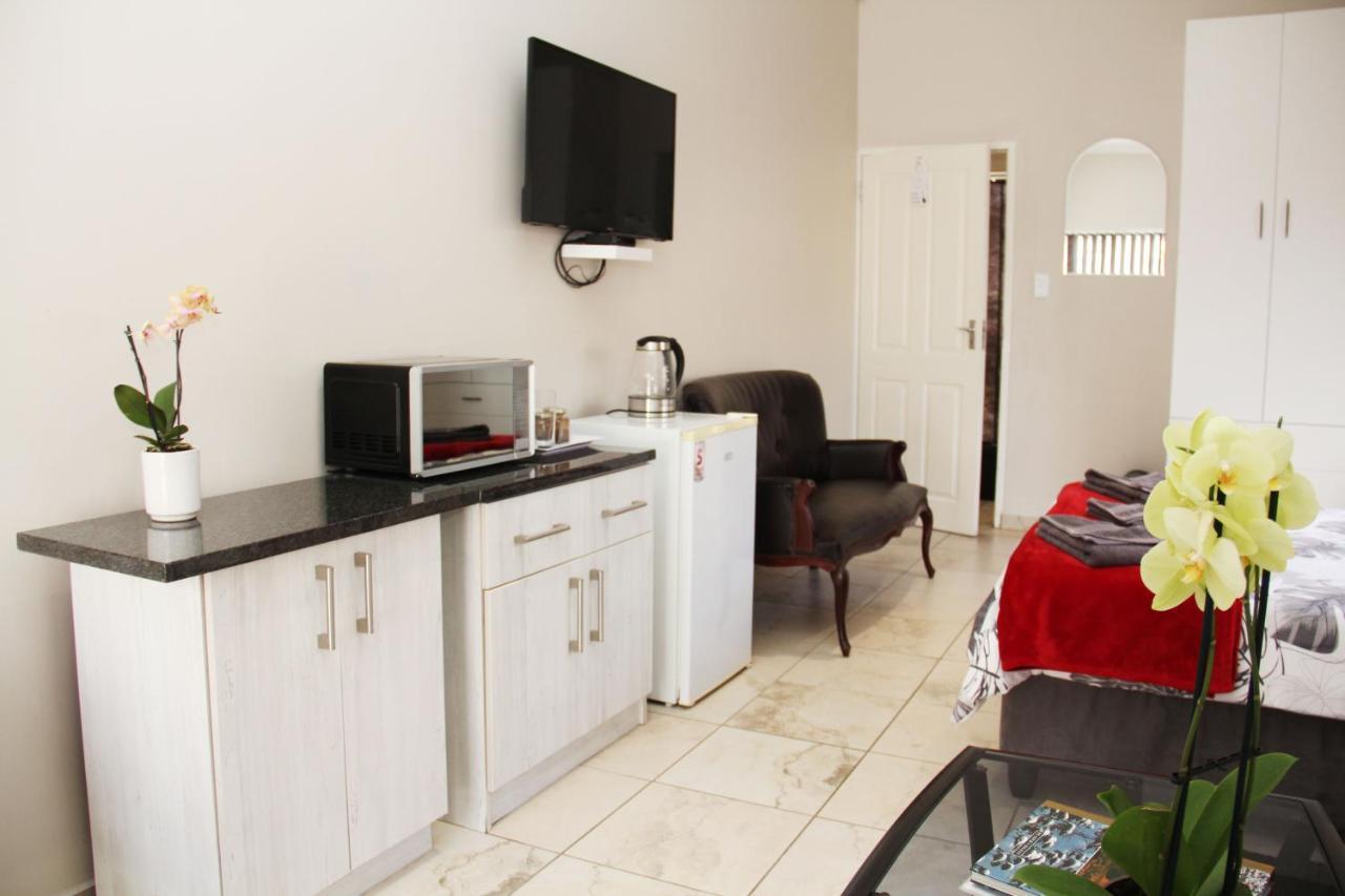 Livingatlarge Guest House Langebaan Luaran gambar