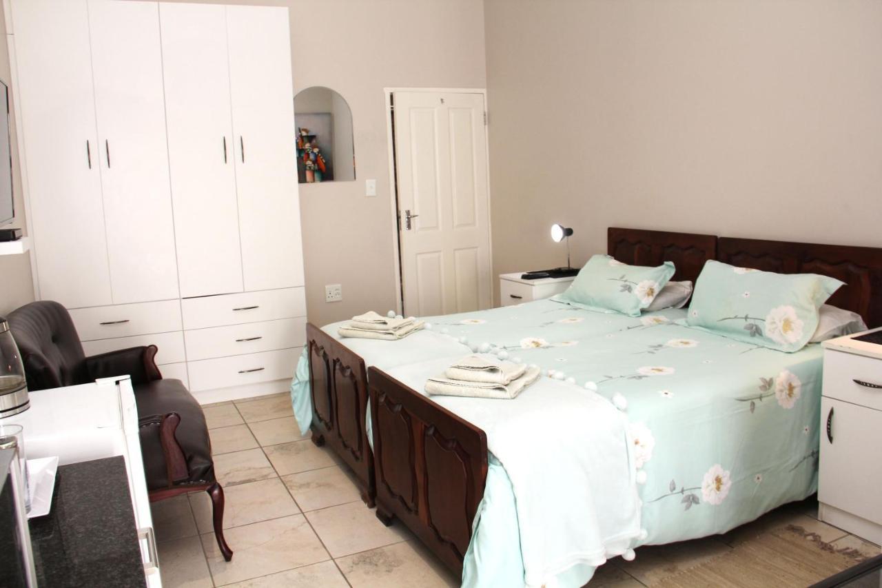 Livingatlarge Guest House Langebaan Luaran gambar