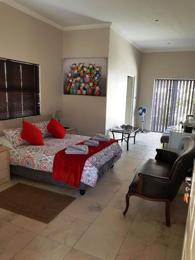 Livingatlarge Guest House Langebaan Luaran gambar